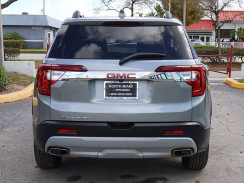 Used 2023 GMC Acadia SLT FWD image 13