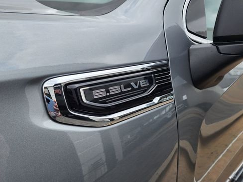 New 2026 GMC Sierra 1500 SLT w/ SLT Premium Plus Package image 11