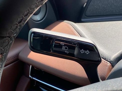 New 2026 Lincoln Navigator L Reserve AWD/4WD image 18