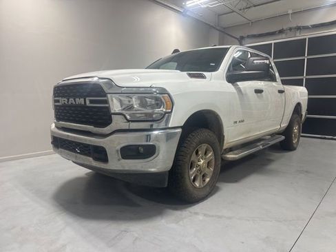Used 2024 RAM 2500 Big Horn AWD/4WD image 3