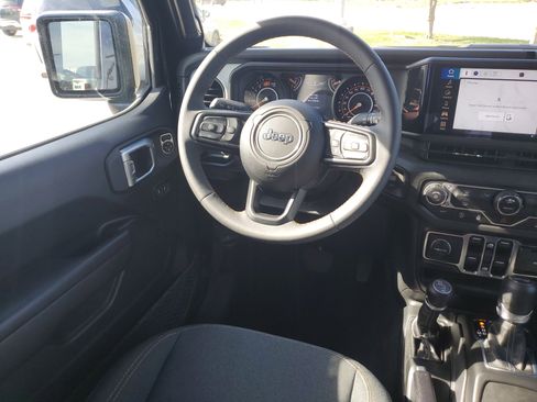 Used 2024 Jeep Wrangler Sport S image 12