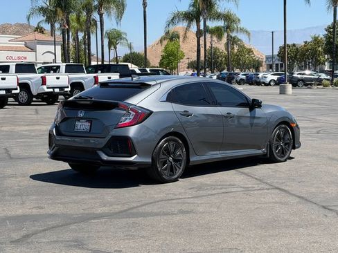 Used 2019 Honda Civic EX image 5