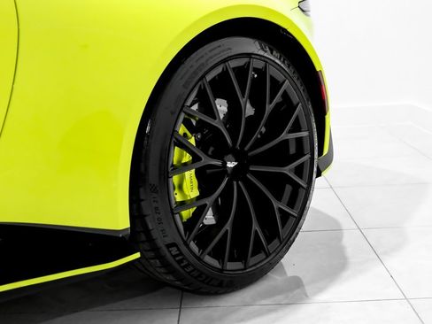 Used 2023 Aston Martin V12 Vantage image 51