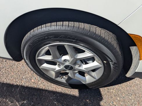 Certified 2025 Kia Soul LX image 7