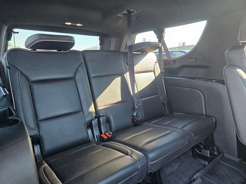 Used 2024 Chevrolet Suburban Premier AWD/4WD image 14