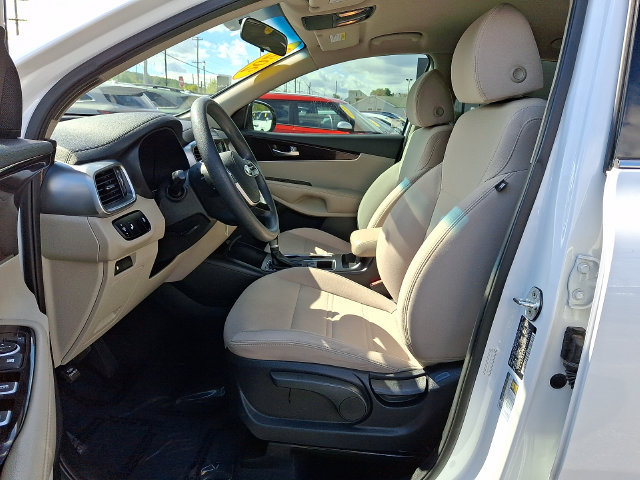 Used 2020 Kia Sorento LX FWD image 14