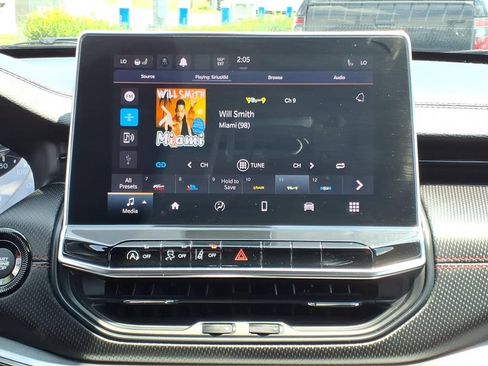 Used 2022 Jeep Compass Trailhawk w/ Trailhawk Convenience Group AWD/4WD image 12