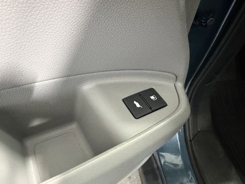 Used 2018 Honda Pilot Touring image 12
