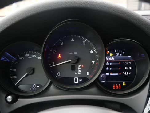 New 2026 Porsche Macan image 16