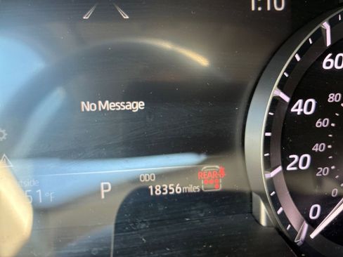 Used 2025 Toyota Highlander LE FWD image 44