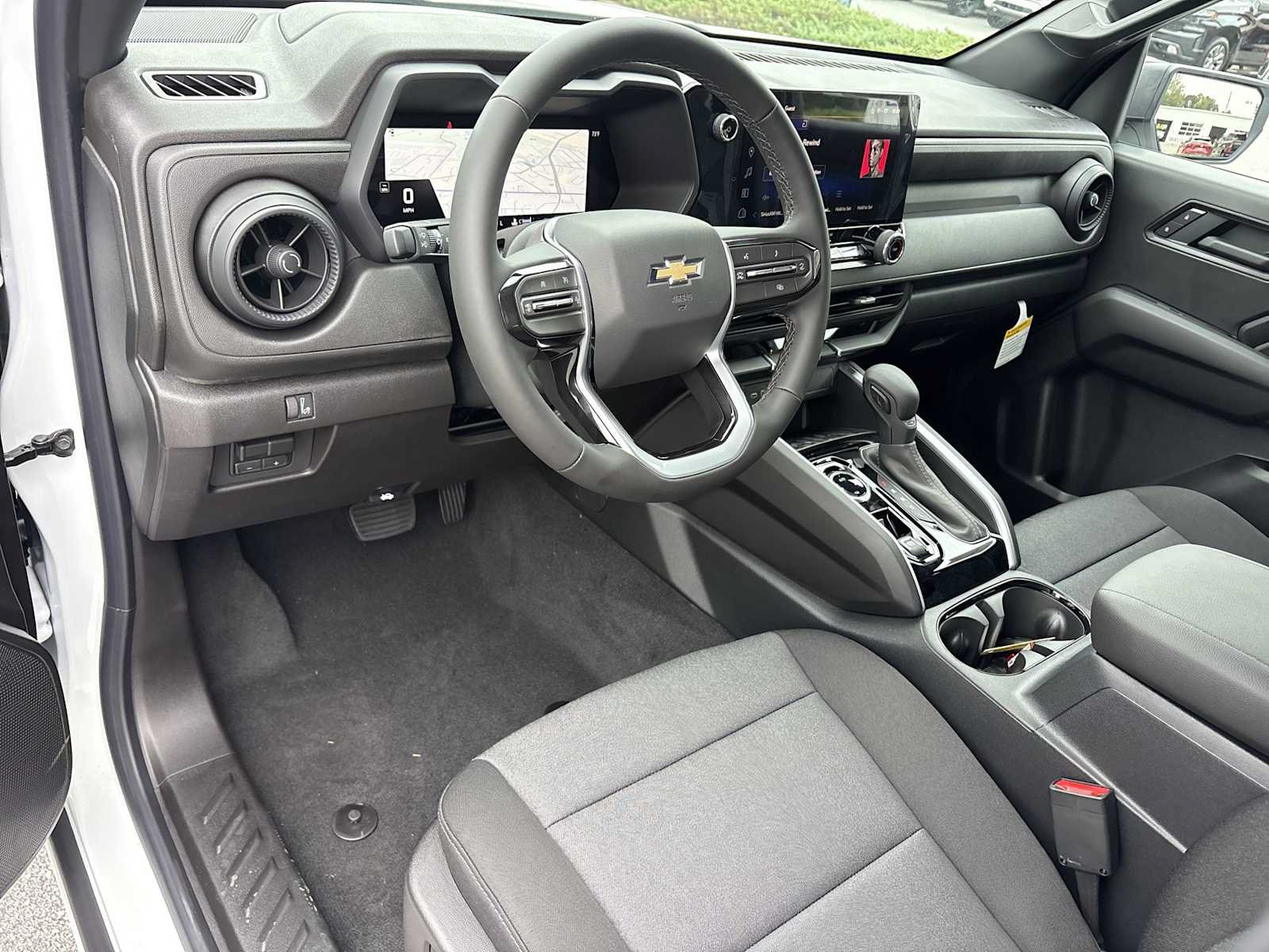 New 2026 Chevrolet Colorado W/T w/ WT Custom Package AWD/4WD image 10