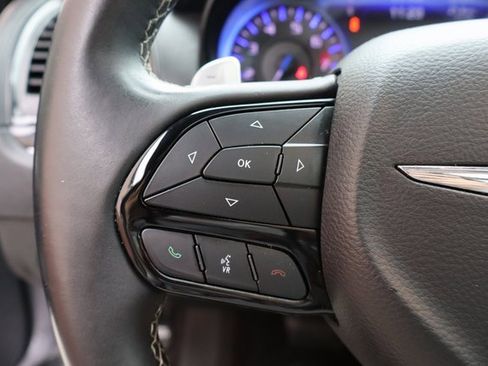 Used 2018 Chrysler 300 S w/ 300S Premium Group image 12