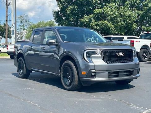 New 2025 Ford Maverick Lobo image 15