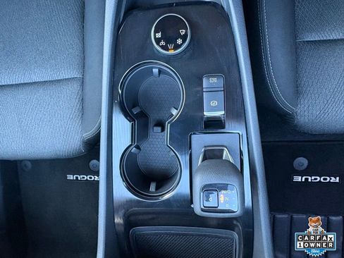 Used 2025 Nissan Rogue SV image 20