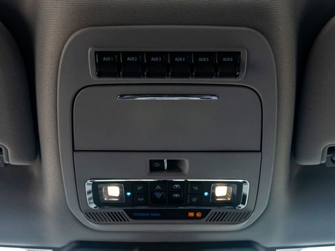 Used 2024 Ford F350 Lariat w/ Lariat Ultimate Package image 30