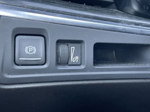 Certified 2023 Cadillac XT5 Premium Luxury image 30