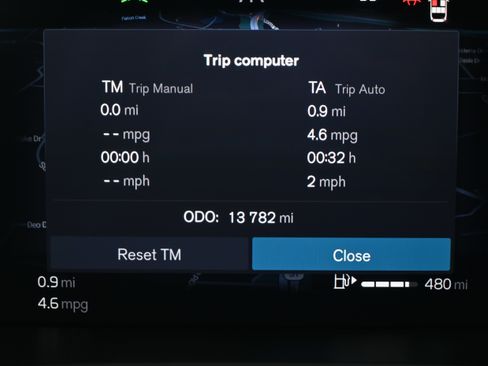 Used 2025 Volvo XC60 B5 Plus image 29