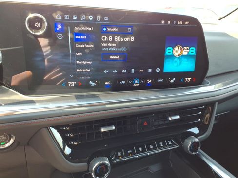Used 2025 Chevrolet Tahoe RST w/ Advanced Technology Package AWD/4WD image 13