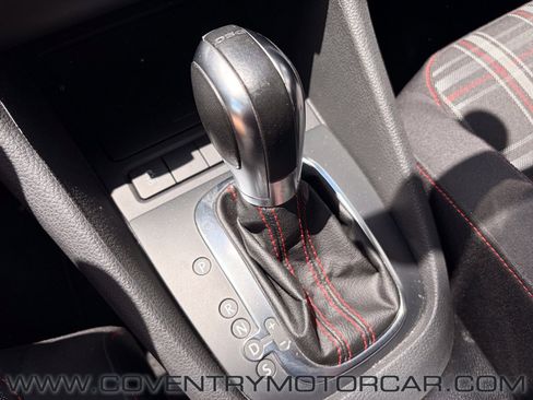 Used 2012 Volkswagen Golf 4-Door FWD image 23