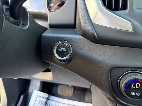 Used 2021 GMC Terrain SLE w/ Driver Convenience Package image 32