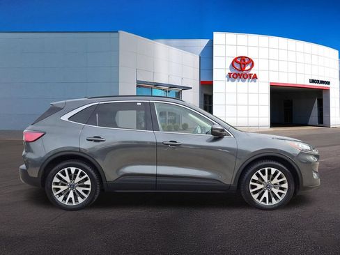 Used 2020 Ford Escape Titanium AWD/4WD image 9