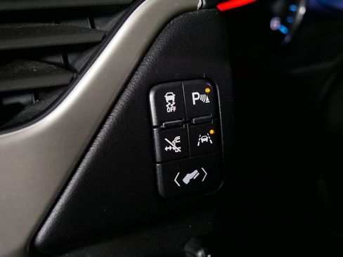Used 2019 GMC Yukon XL Denali w/ Denali Ultimate Package AWD/4WD image 20