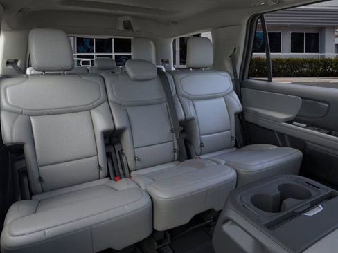 New 2026 Ford Expedition Active image 11