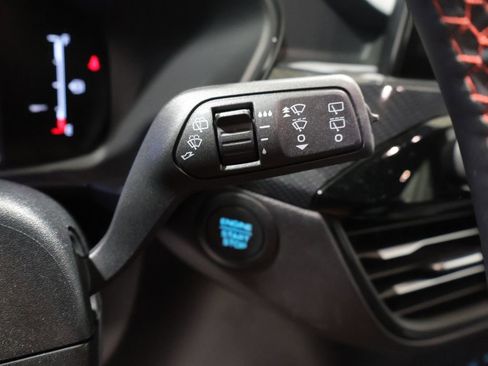 Used 2025 Ford Escape ST-Line Select AWD/4WD image 35