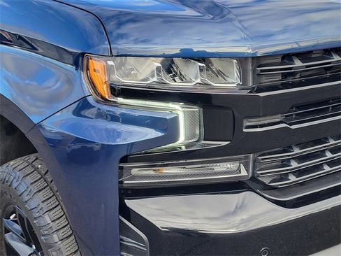 Used 2021 Chevrolet Silverado 1500 LT Trail Boss w/ Convenience Package II image 5