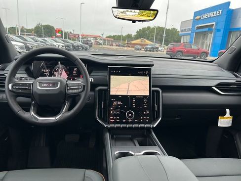 New 2026 GMC Acadia AT4 w/ LPO, Floor Liner Package image 14