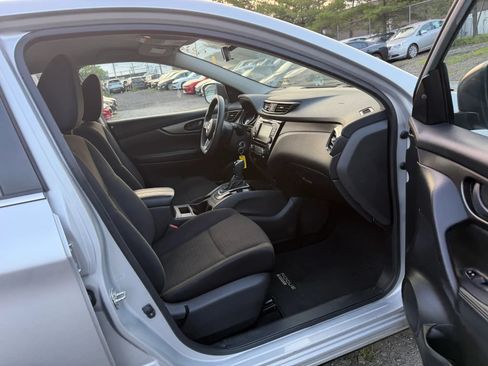 Used 2020 Nissan Rogue Sport S w/ Appearance Package AWD/4WD image 12