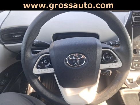 Used 2017 Toyota Prius Two image 3
