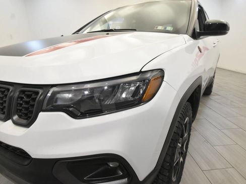 Used 2024 Jeep Compass Trailhawk AWD/4WD image 10