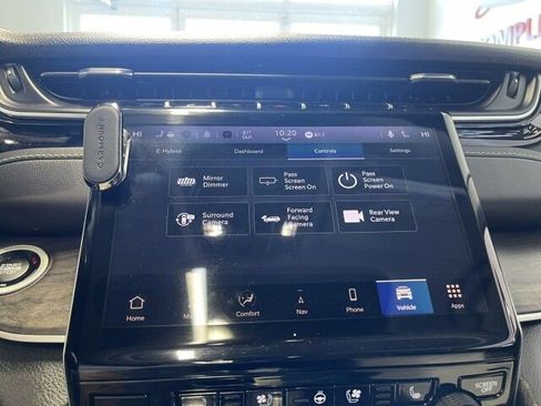 Used 2023 Jeep Grand Cherokee 4WD 4xe w/ Luxury Tech Group II image 28