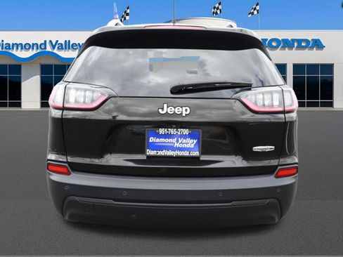 Used 2020 Jeep Cherokee Latitude Plus FWD image 5