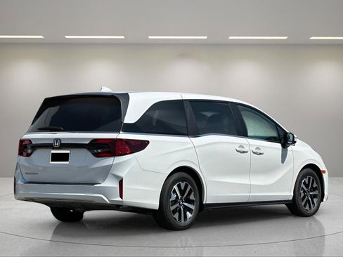 New 2026 Honda Odyssey EX-L image 5