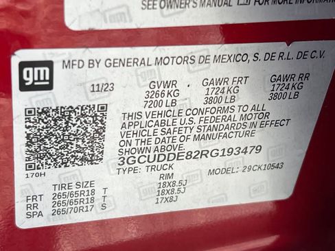 Used 2024 Chevrolet Silverado 1500 LT w/ Z71 Off-Road Package AWD/4WD image 36