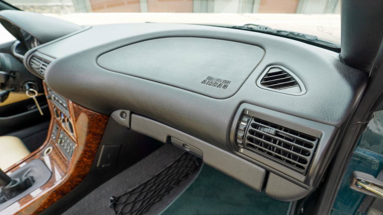 Used 1999 BMW Z3 2.8 RWD image 9