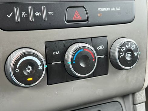Used 2017 Chevrolet Traverse LS FWD image 22