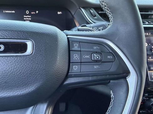 Used 2023 Jeep Grand Cherokee L Laredo AWD/4WD image 24