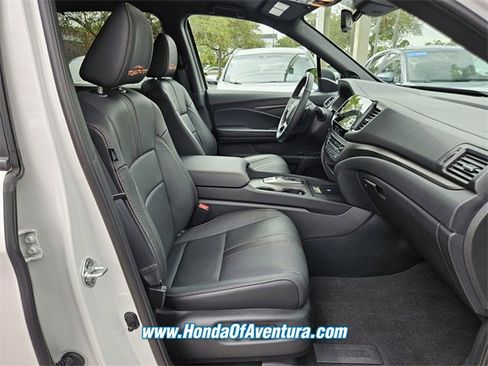 Certified 2024 Honda Passport TrailSport image 13