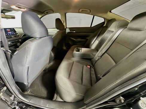 Used 2022 Nissan Altima 2.5 SV FWD image 25