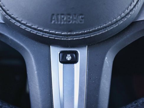 Used 2021 BMW X6 M50i w/ Executive Package image 22