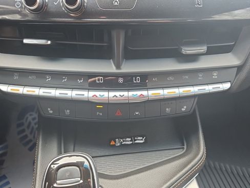 Used 2020 Cadillac CT4 V w/ Climate Package image 32