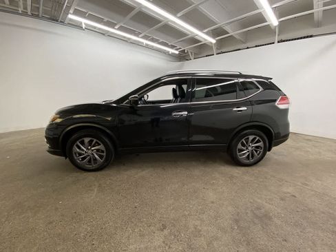 Used 2016 Nissan Rogue SL w/ SL Premium Package image 3