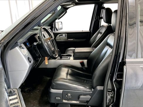 Used 2016 Ford Expedition XLT RWD image 15