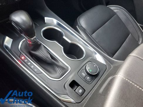 Used 2021 Chevrolet Traverse High Country FWD image 22