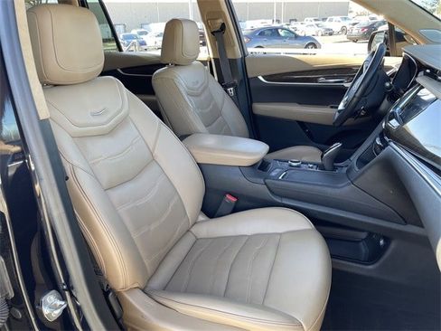 Used 2021 Cadillac XT6 Sport w/ Platinum Package image 28