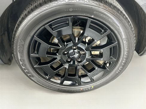 Used 2022 Kia Telluride SX w/ SX Prestige Package AWD/4WD image 11
