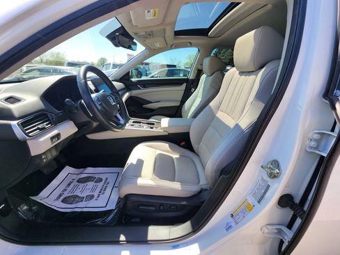 Used 2018 Honda Accord EX-L image 18